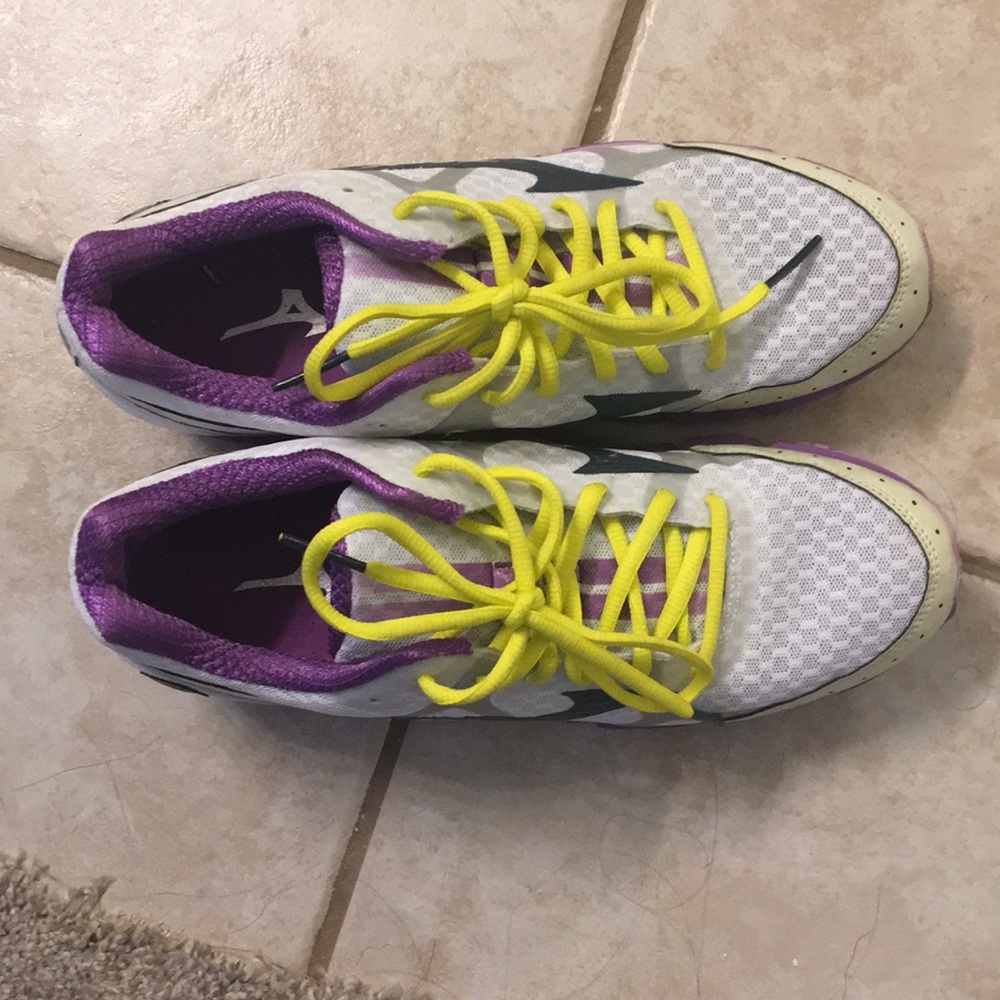 Mizuno Size 9.5 Women’s Running Shoe